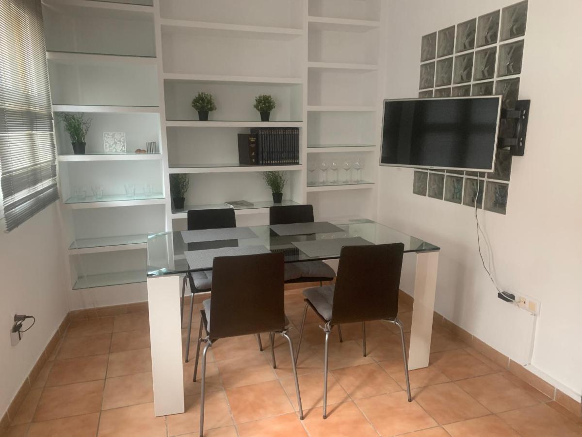 Apto Carreterias Malaga Centro エクステリア 写真